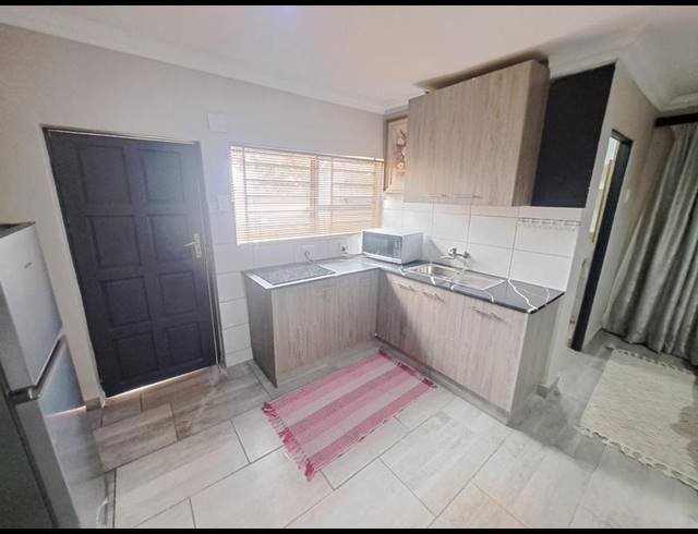 1 BEDROOM PROPERTY TO RENT IN MUCKLENEUK